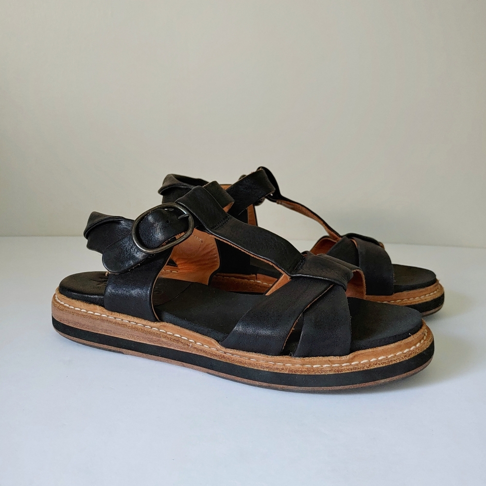 P. Monjo Strappy Leather Sandals Size EU 38 US 8 Black Tan